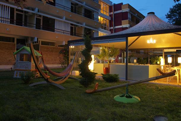 Hotel Sara 넵툰 외부 사진