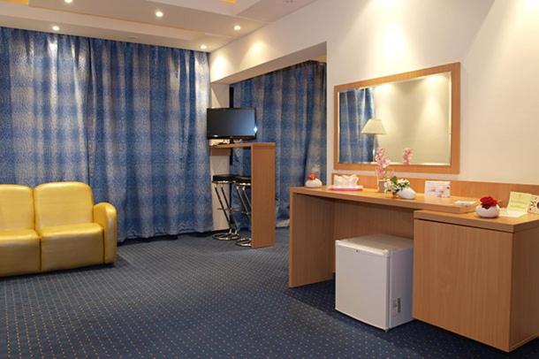 Hotel Sara 넵툰 외부 사진